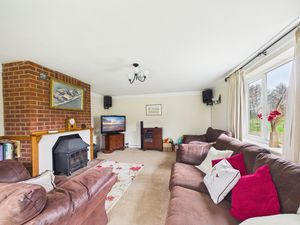 Lounge- click for photo gallery